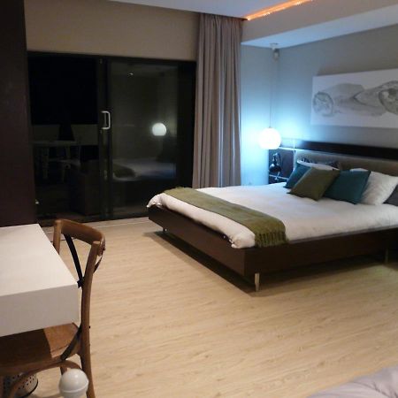 Laluxe Hotel Durban Bagian luar foto