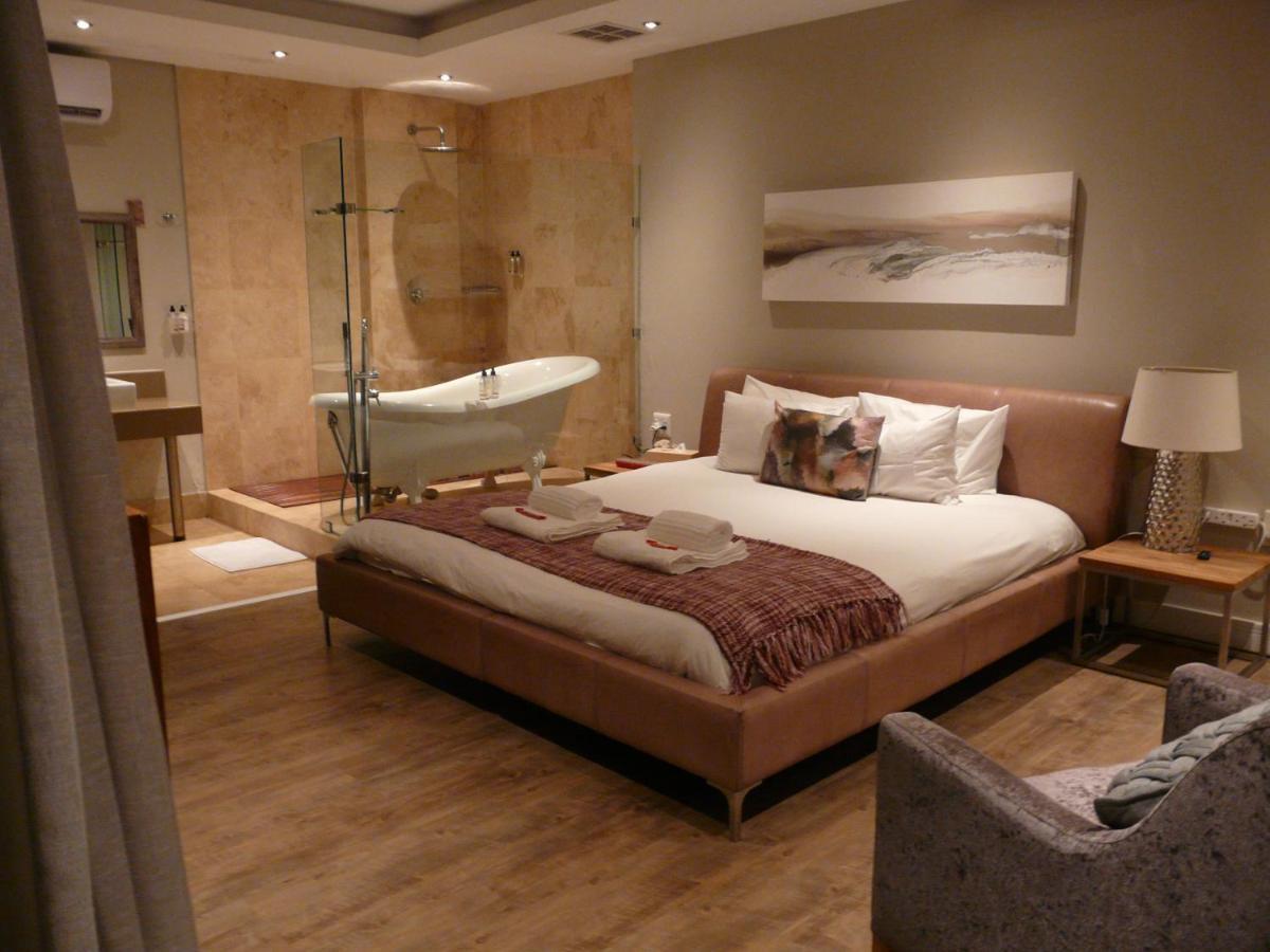 Laluxe Hotel Durban Bagian luar foto