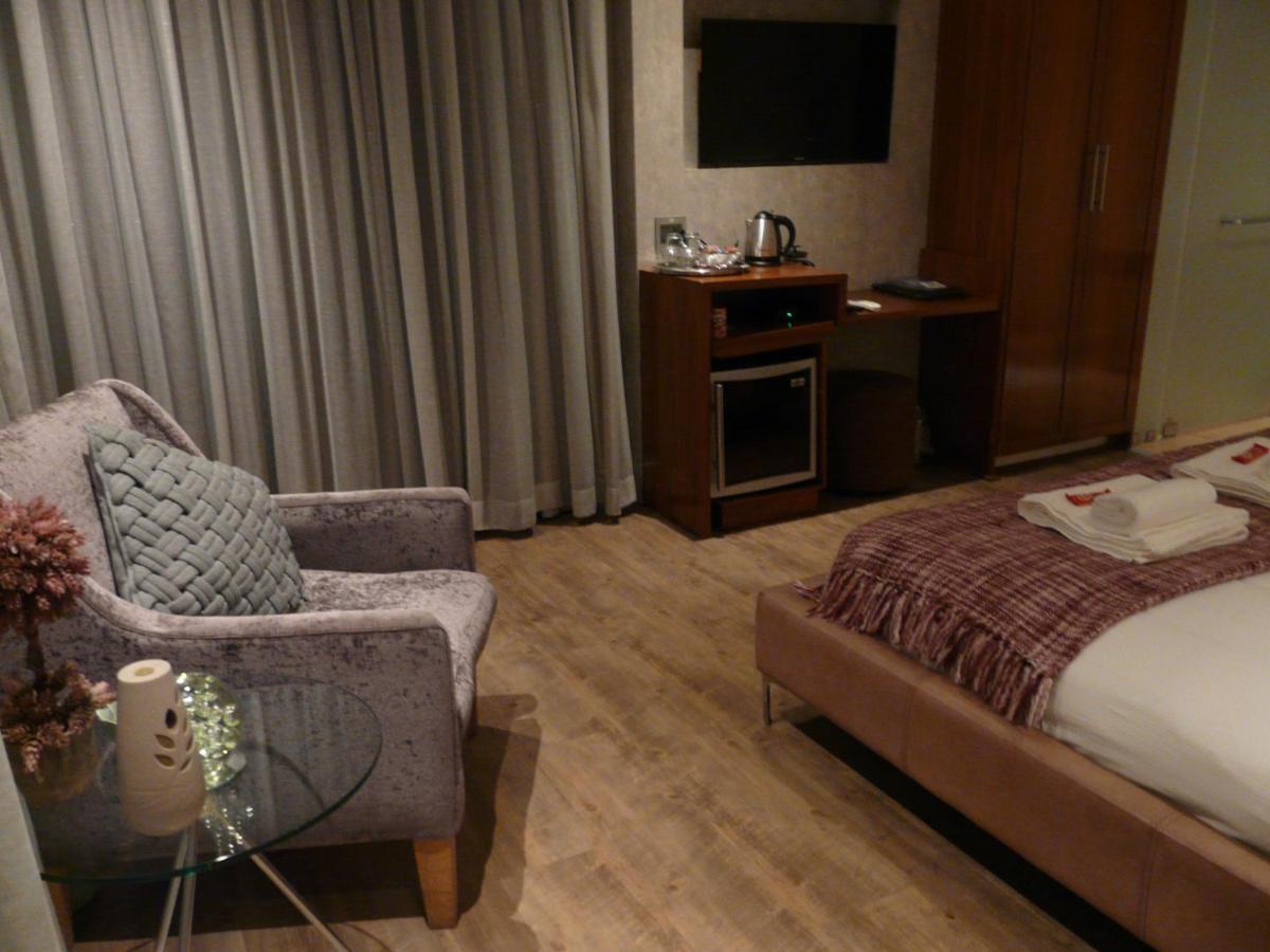 Laluxe Hotel Durban Bagian luar foto
