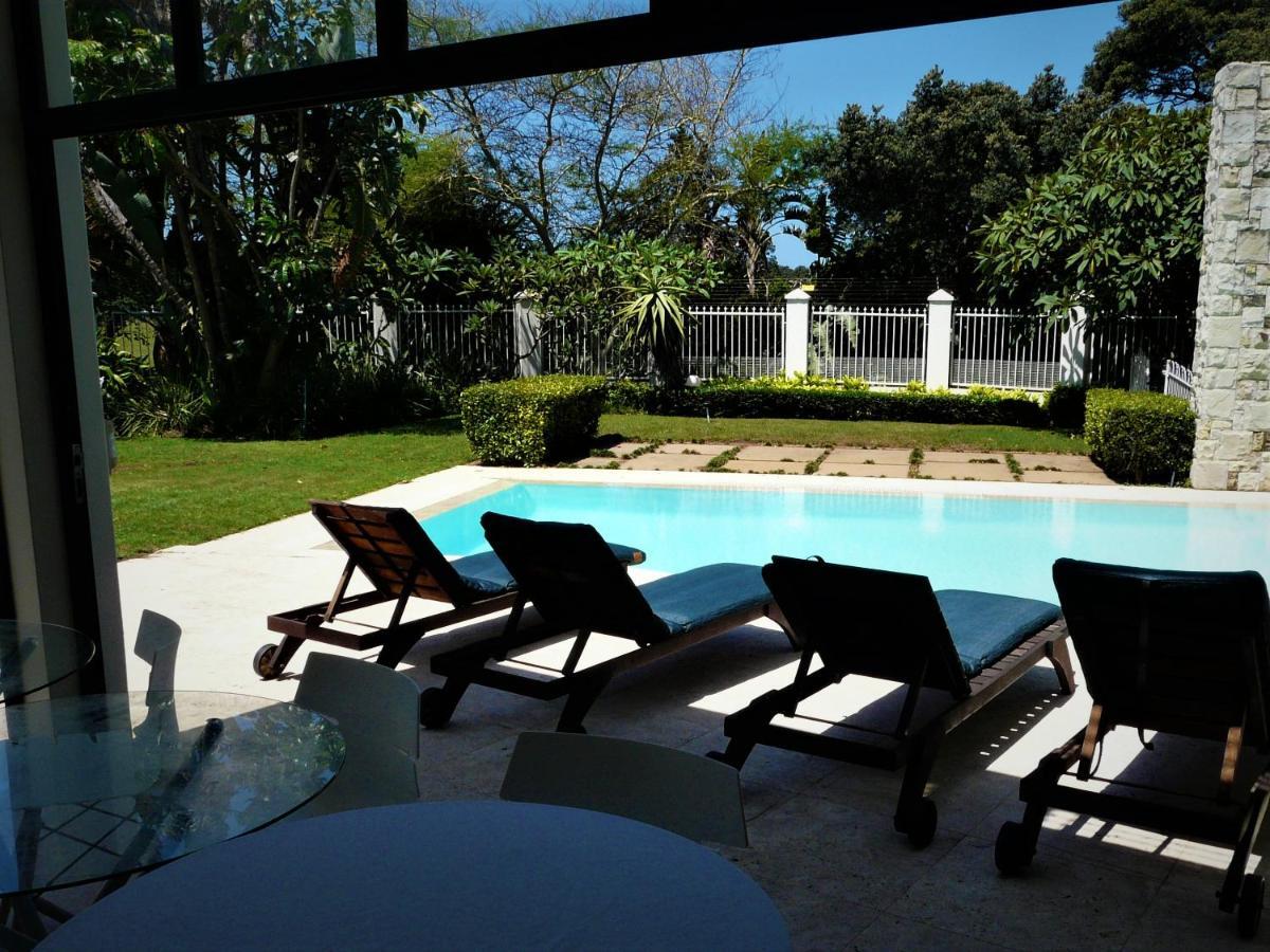 Laluxe Hotel Durban Bagian luar foto